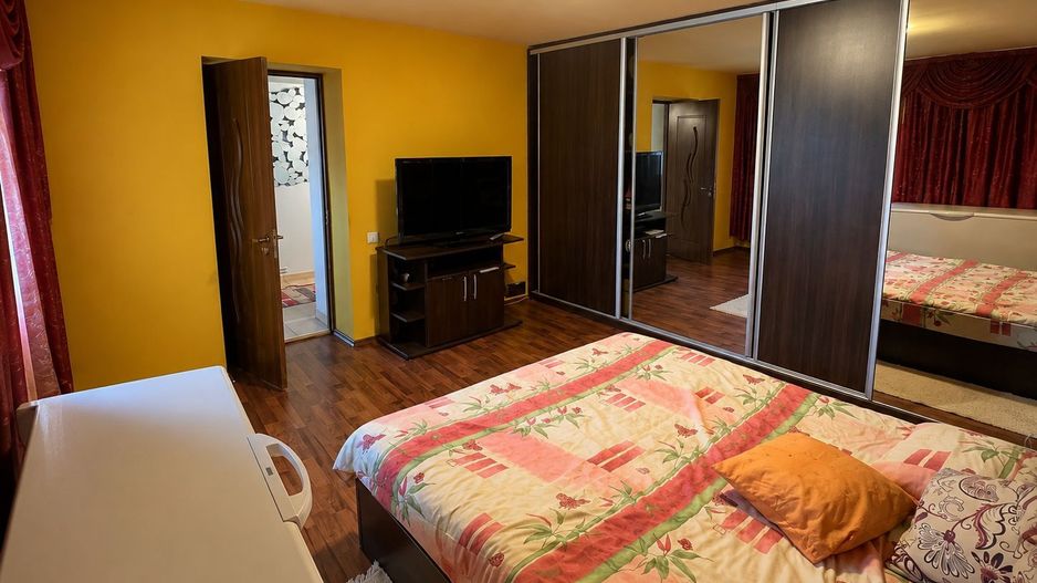 Casa cu 4 camere in localitatea Cheresig - Poză 6