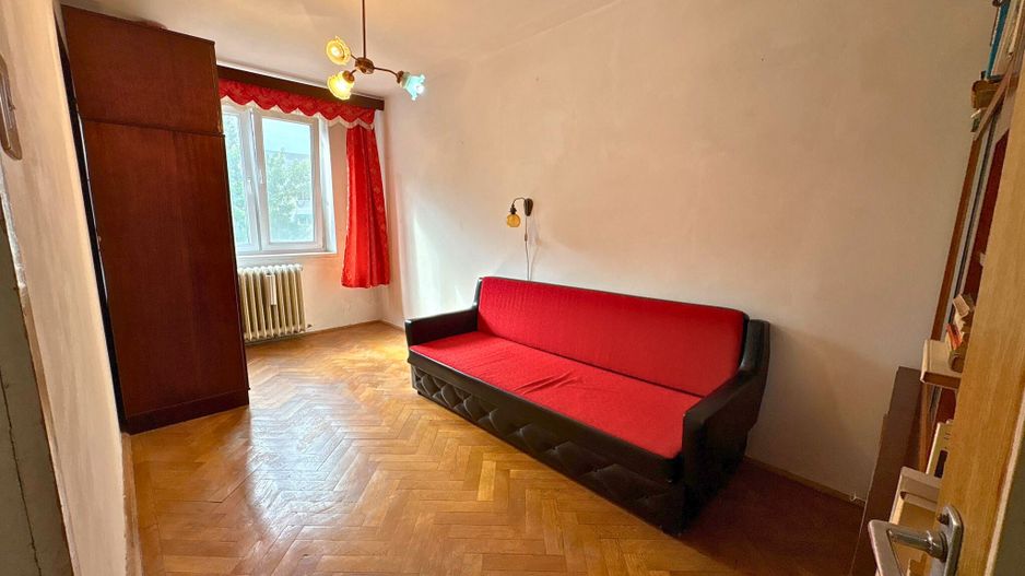 Apartament 3 camere decomandat str. Umbrei 61 mp parter/ etaj 1 - Poză 2