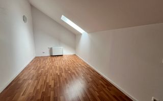 VILA CU 5 CAMERE LA INCHIRIERE PE MALUL LACULUI STRAULESTI - Poză 23