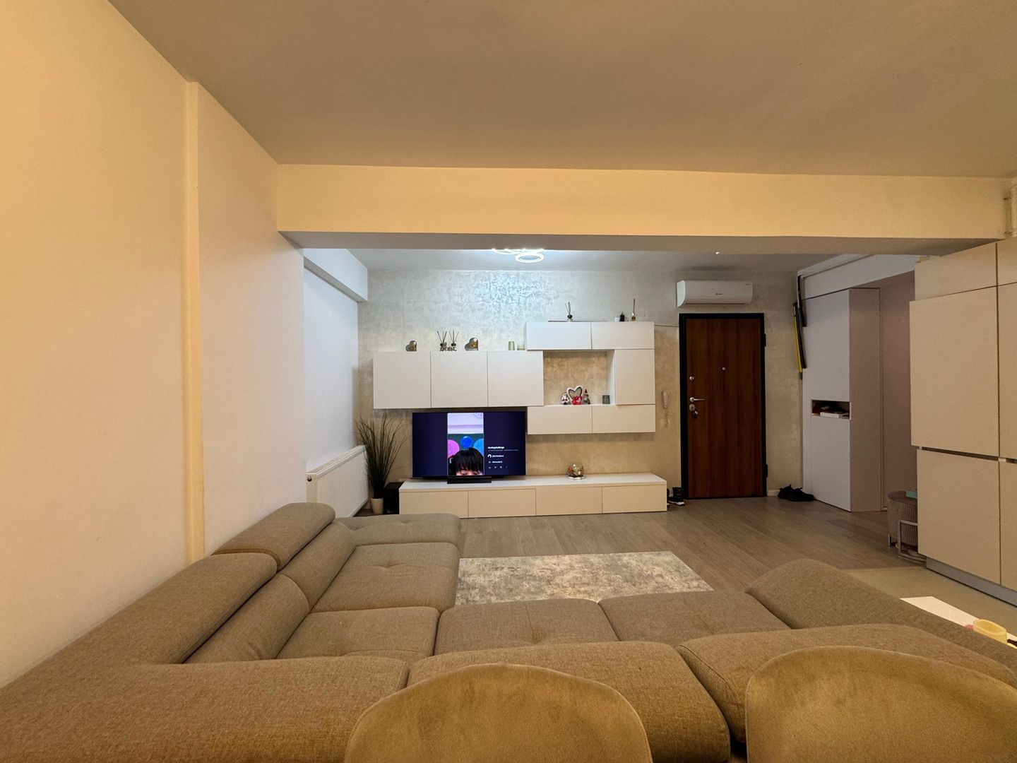 3 CAMERE + CURTE 76mp || SISESTI - BANEASA - Poză 2