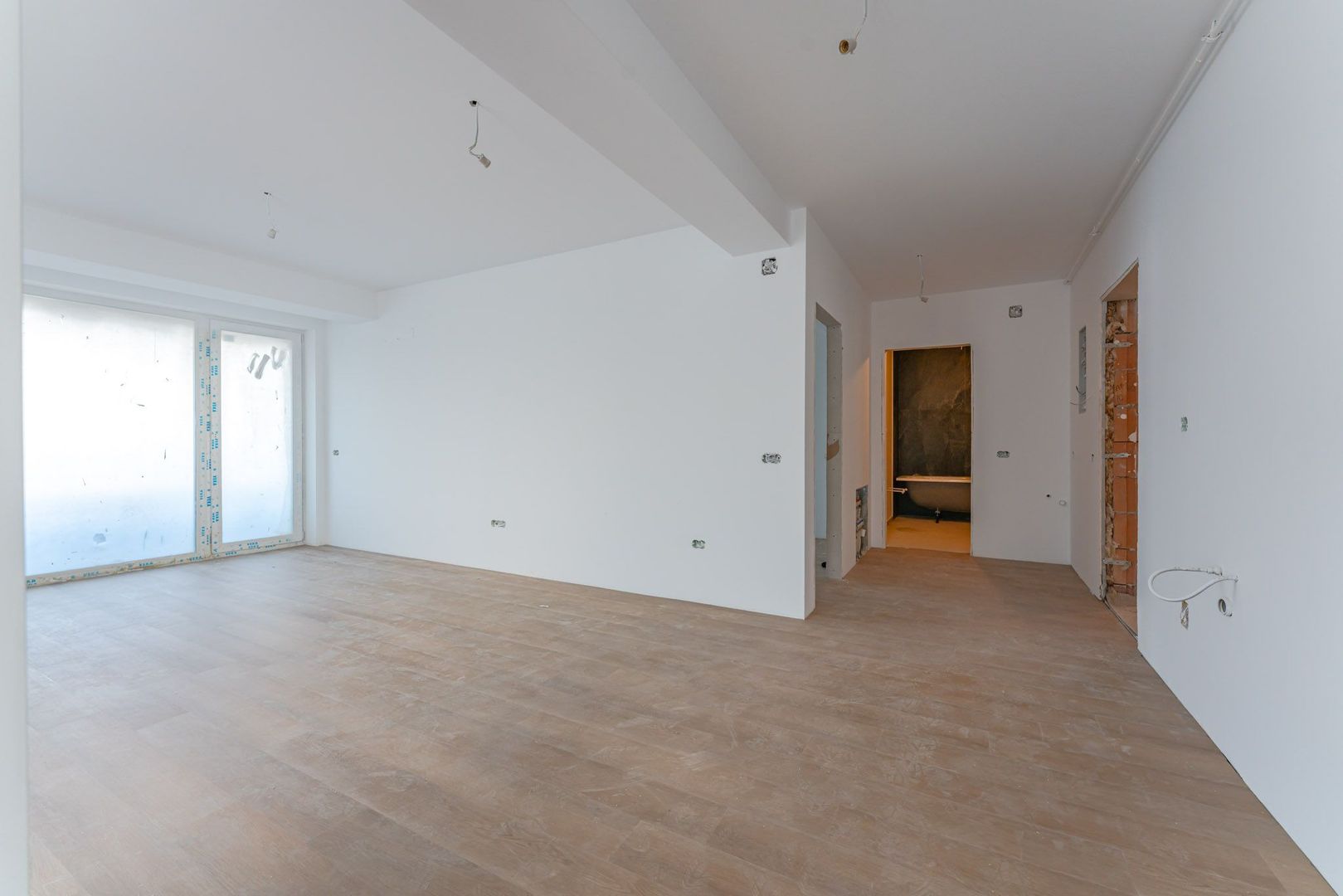 Apartament modern cu 2 camere și balcon generos | Zona Bartolomeu - Poză 5