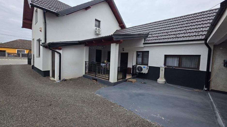 BRASADAS vinde casa individuala 4 cam 8 ari in Botiz. - Poză 3