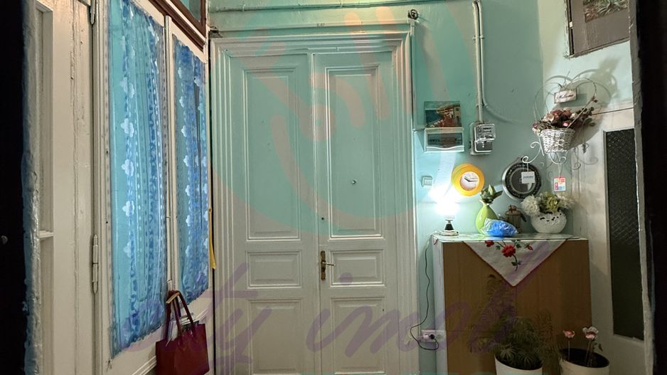 Locuinta din perioada antebelica in Armeneasca - Poză 6