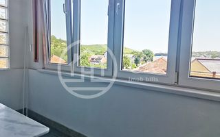 Apartament de inchiriat cu 3 camere in zona Dragos Voda, Oradea - Poză 10