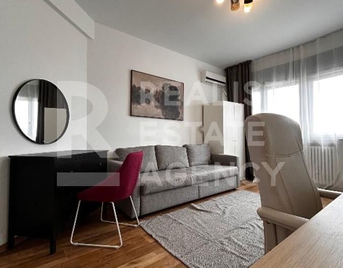 Universitate | Garsoniera | Renovata | Vedere Panoramica - Poză 1