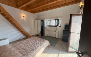 Casa centrala zona Siloz P+M - Poză 12