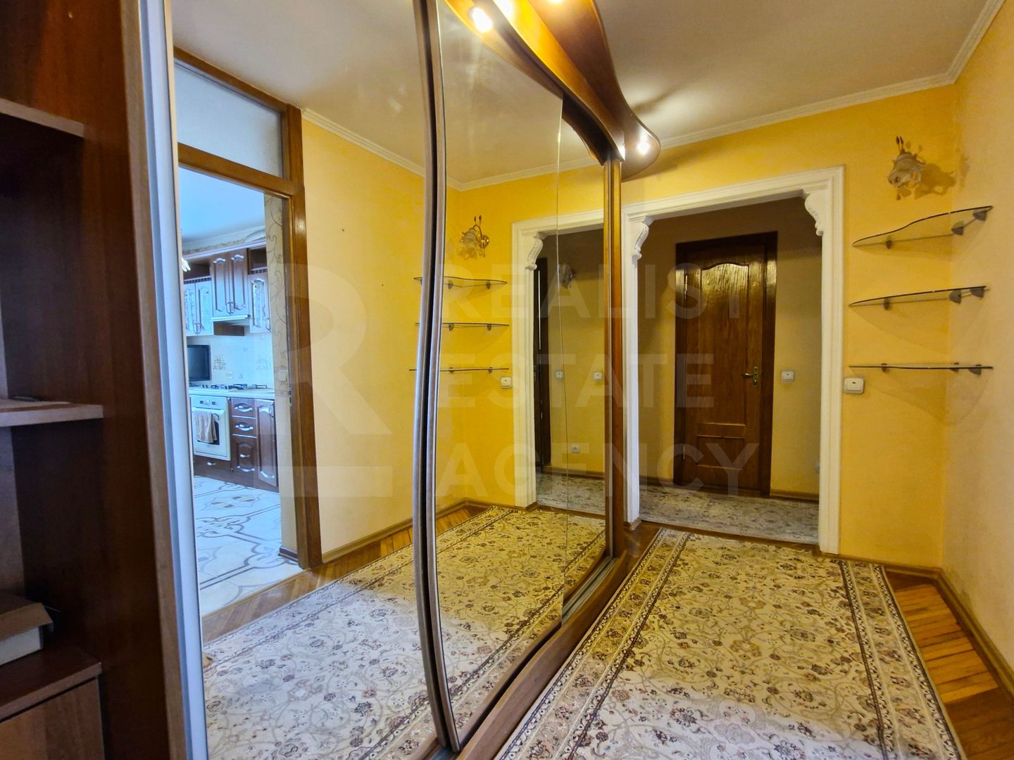 Chirie, apartament, 3 camere, Strada Calea Ieşilor, Sculeni - Poză 13
