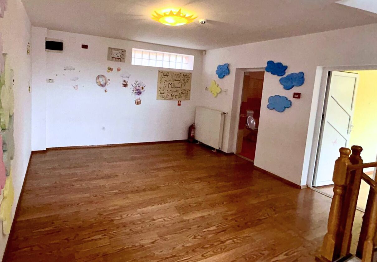 Inchiriere casa individuala multifunctionala zona rezidentiala Bunloc - Poză 10