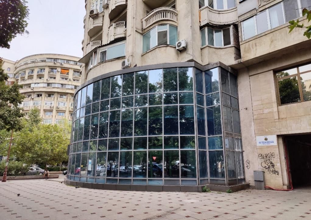Spatiu Comercial || Pretabil Clinica zona Blv Unirii 700 mp || vis a vis Zepter - Poză 1