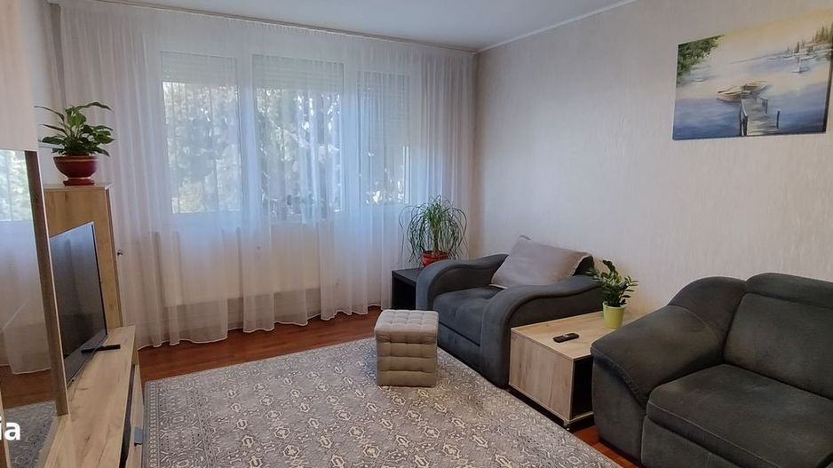 Ap. 3 camere modern Dr. Taberei bloc reabilitat, boxa, mobilat - Poză 1