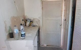 Ag. EUROPA vinde garsoniera din uscătorie la etajul 4 în Micro 17. - Poză 1