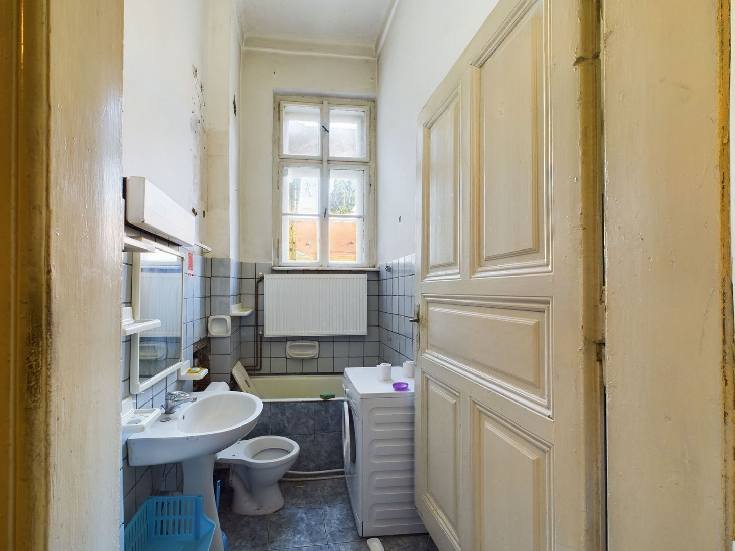 Apartament generos în zonă centrală cu clădiri istorice! - Poză 3