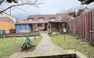 Casă în centrul Cisnădioarei – 4 dormitoare, 3 băi, Garaj, Atelier,Pivniță - Poză 9