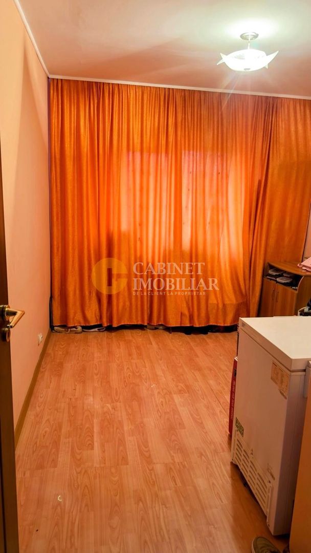 4 CAMERE DECOMANDAT + 2 BAI - 84 MP -Zona Galata - Poză 4