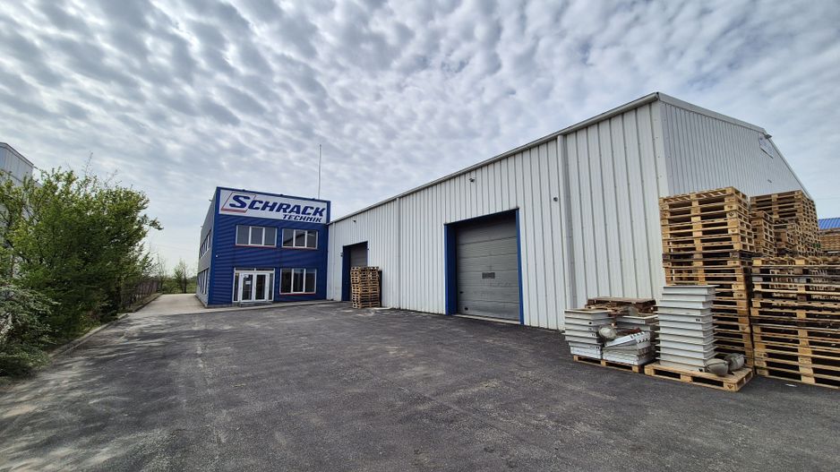 Hala 1040 mp + Spatiu de birouri 400 mp - Militari - Poză 1