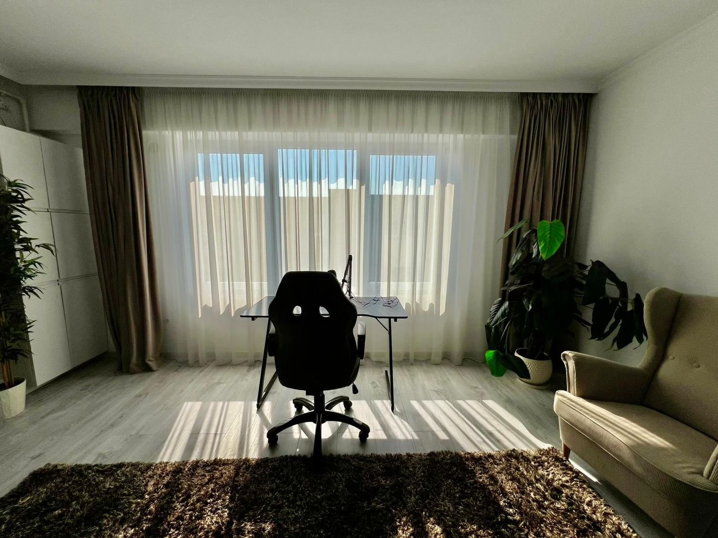 Luminos și spațios - Poză 7