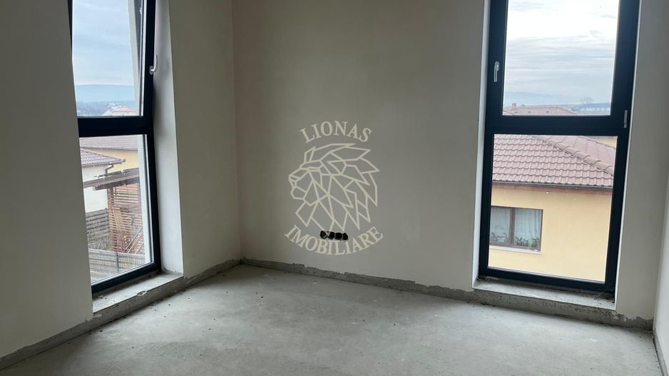 Doua case in Duplex 4 camere 183 mp-teren 295 mp-Dezmir Jud. Cluj - Poză 11