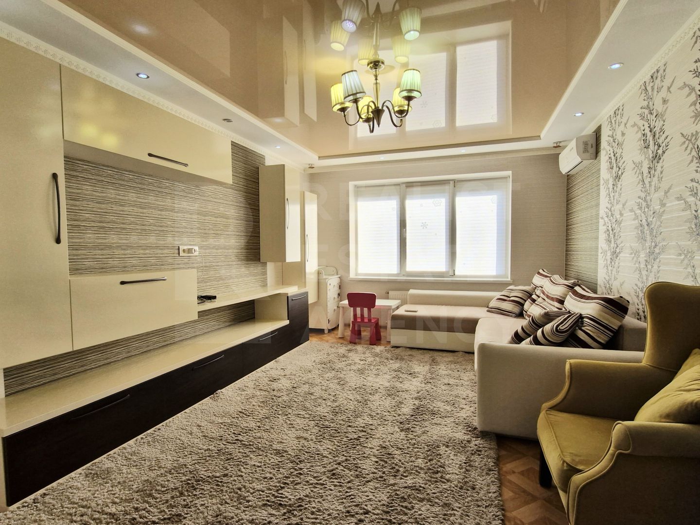 Chirie, apartament, 2 camere, str. Alba Iulia, Buiucani - Poză 1