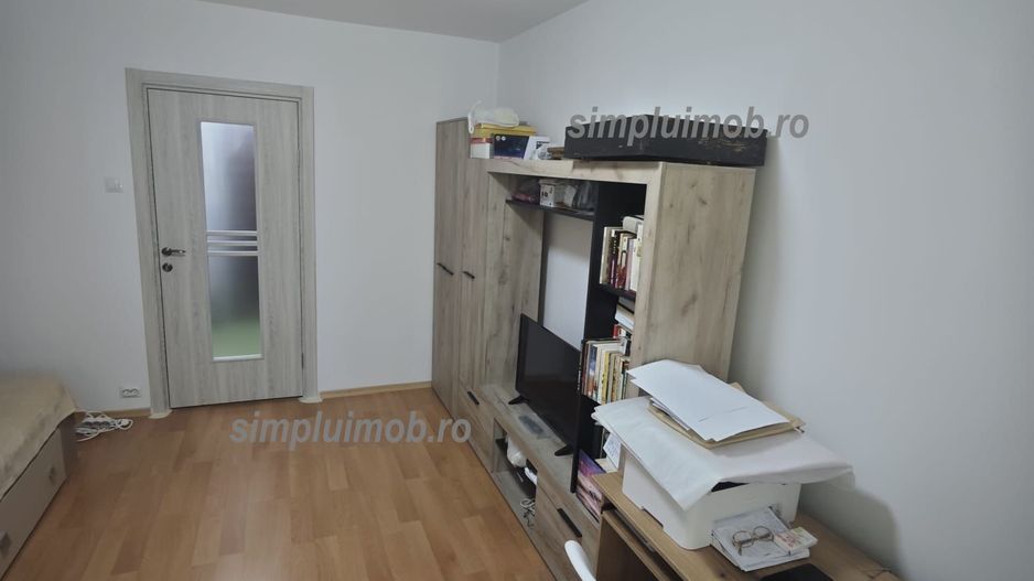 Metrou 1 Decembrie - Garsonieră Bloc Mixt Complet renovată - Titan - Poză 3