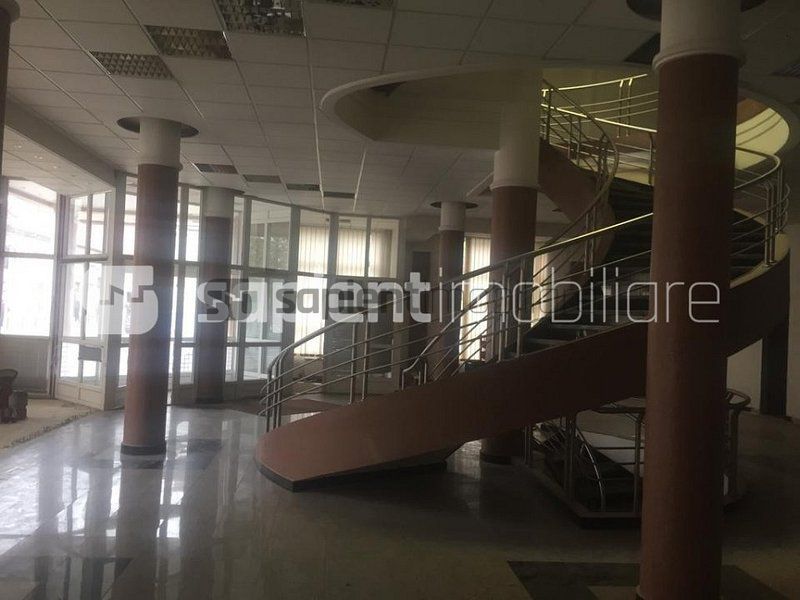Spatiu de birouri ultracentral - Poză 4