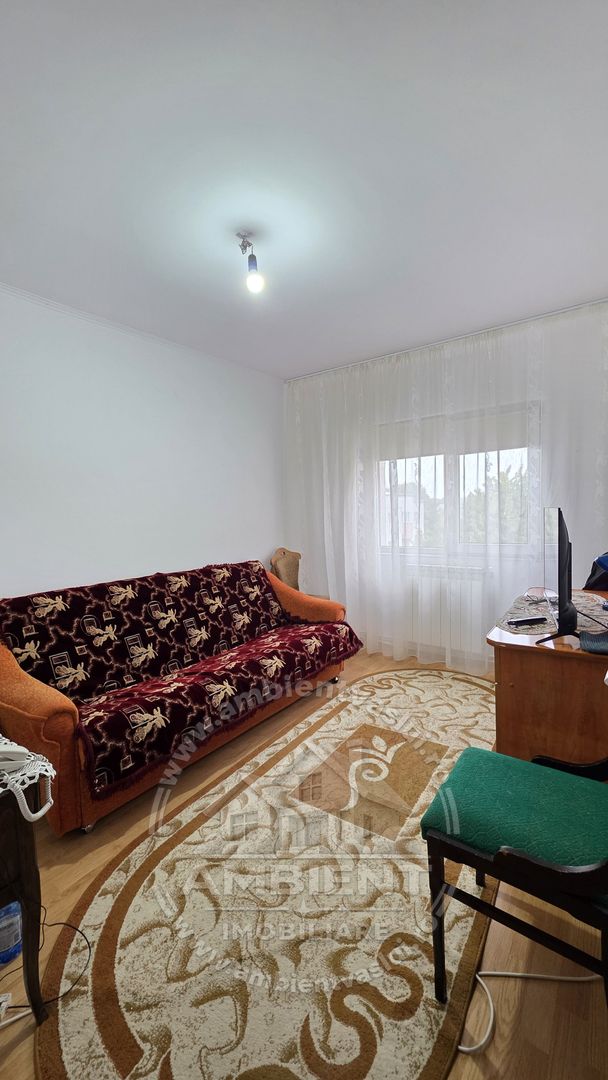 Apartament cu 3 camere, etaj 4, VASLUI - zona CARTIER; - Poză 8