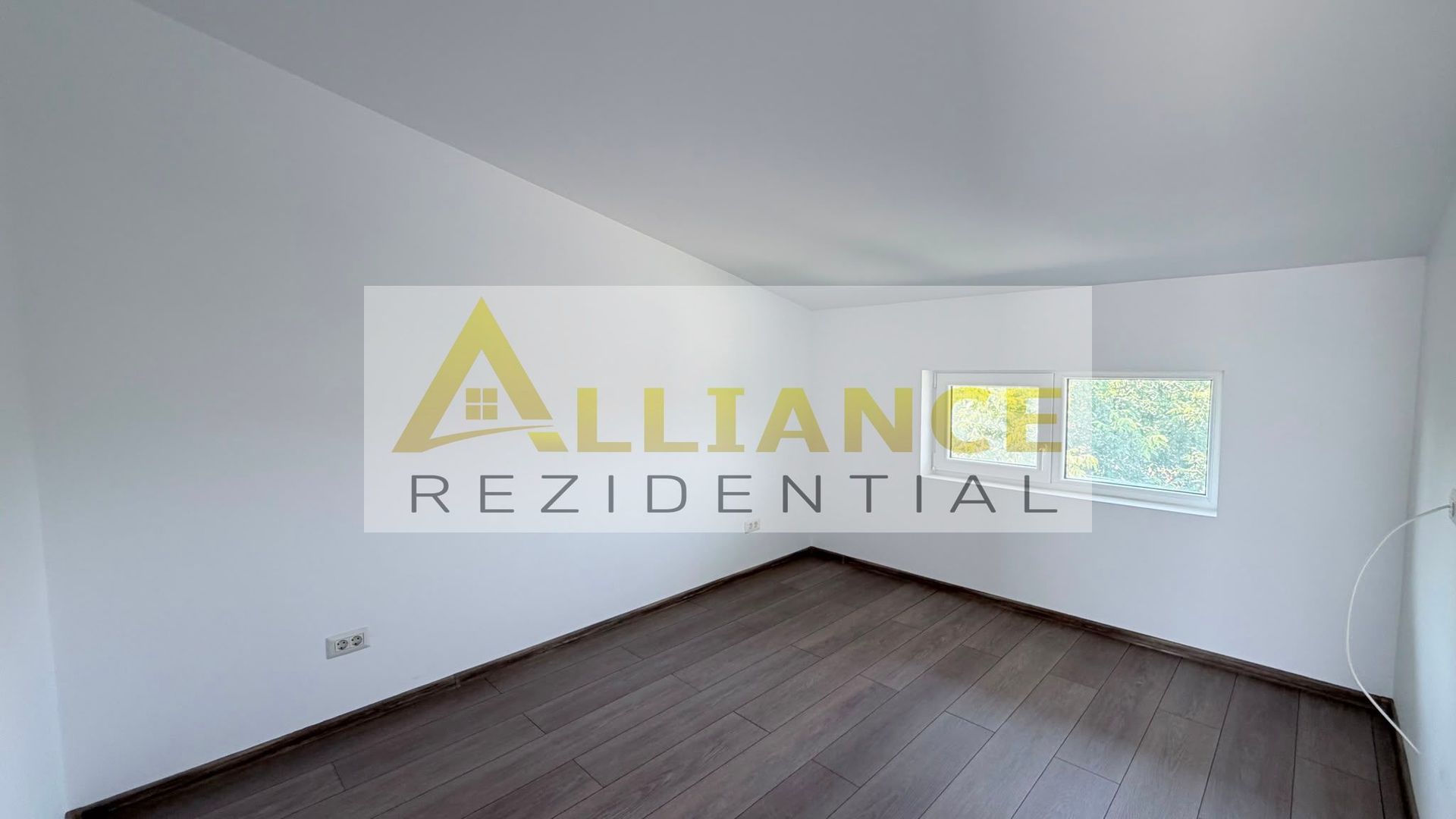 Duplex - 4 camere - 3 bai - 207mp teren - Poză 5