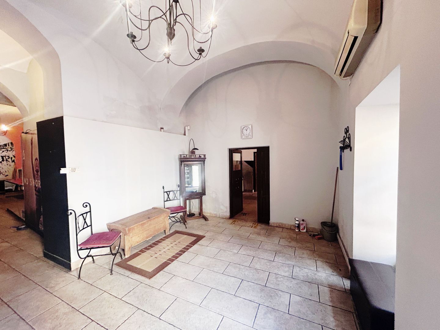 Spatiu comercial de vanzare zona Bou Rosu - Poză 7