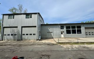 OPORTUNITATE BUSINESS - de inchiriat showroom si hale - Sos Giurgiului - Poză 10