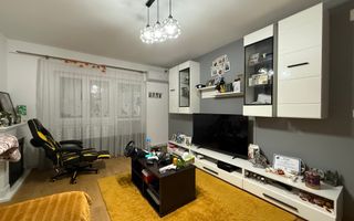 Apartament cu 3 camere de vanzare - 2 balcoane - zona Bucovinei - Poză 3