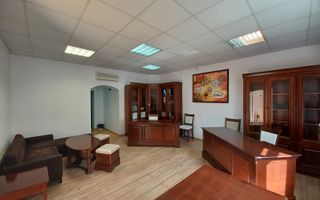 Birou, central, Ady Endre Oradea, 40 mp. 399 E/lună. Comision 0 - Poză 2