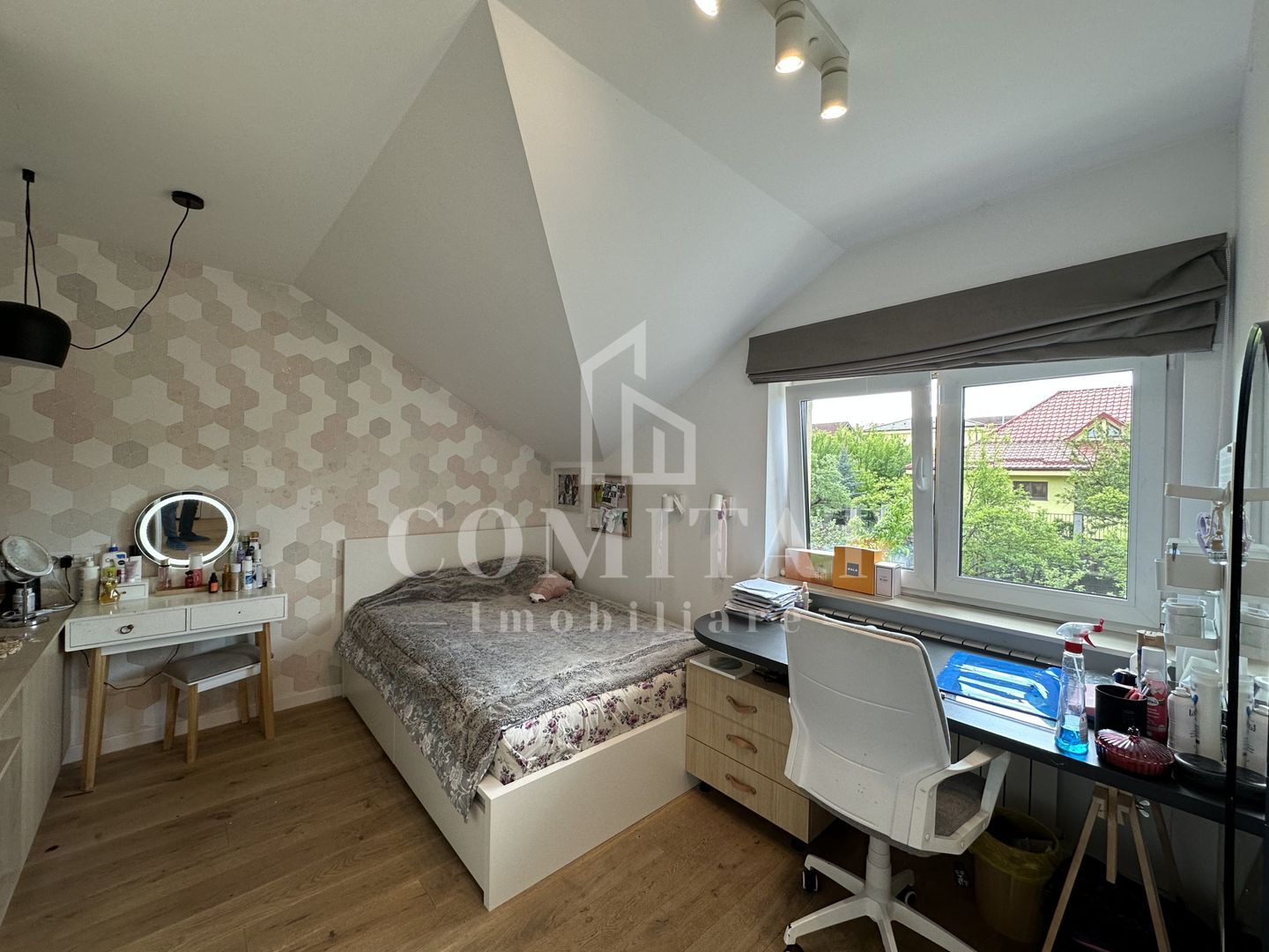 Casa cu 4 camere | Ultrafinisata | Cartier Europa - Poză 11