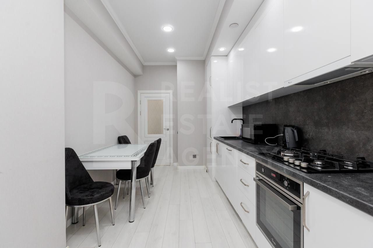 Chirie, apartament, 3 camere, strada Nicolae Starostenco, Centru - Poză 4