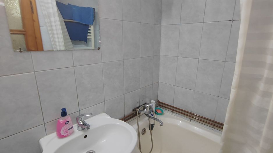 garsoniera mobilata integral - etaj 1 - Colegiul Tehnic Grigore Moisil - Poză 6
