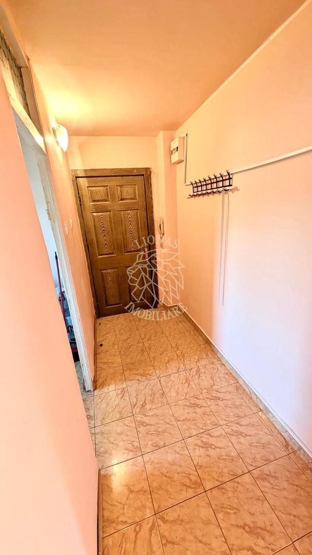 Oferta! Apartament decomandat 2 camere-balcon-investitie-Central - Poză 3