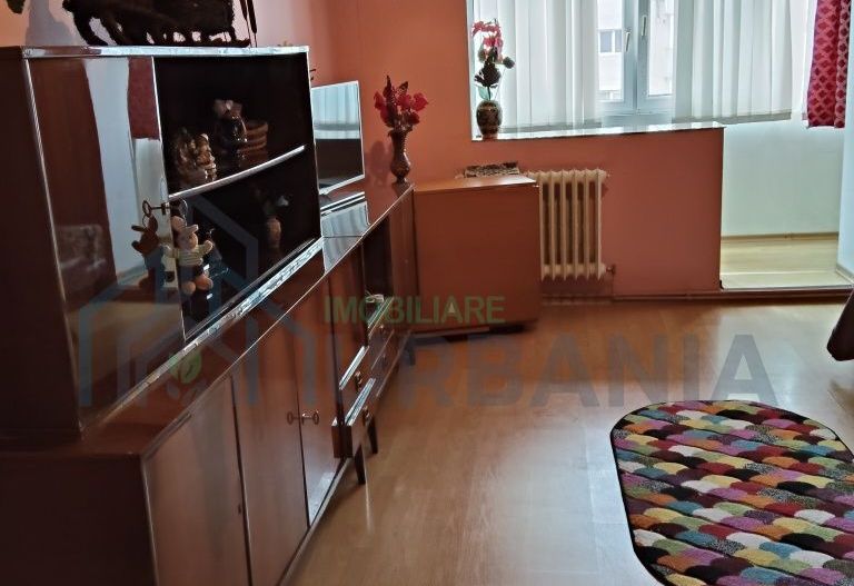 Închiriez apartament 3 camere, Zimbru , Iași , etaj 6/10. - Poză 4