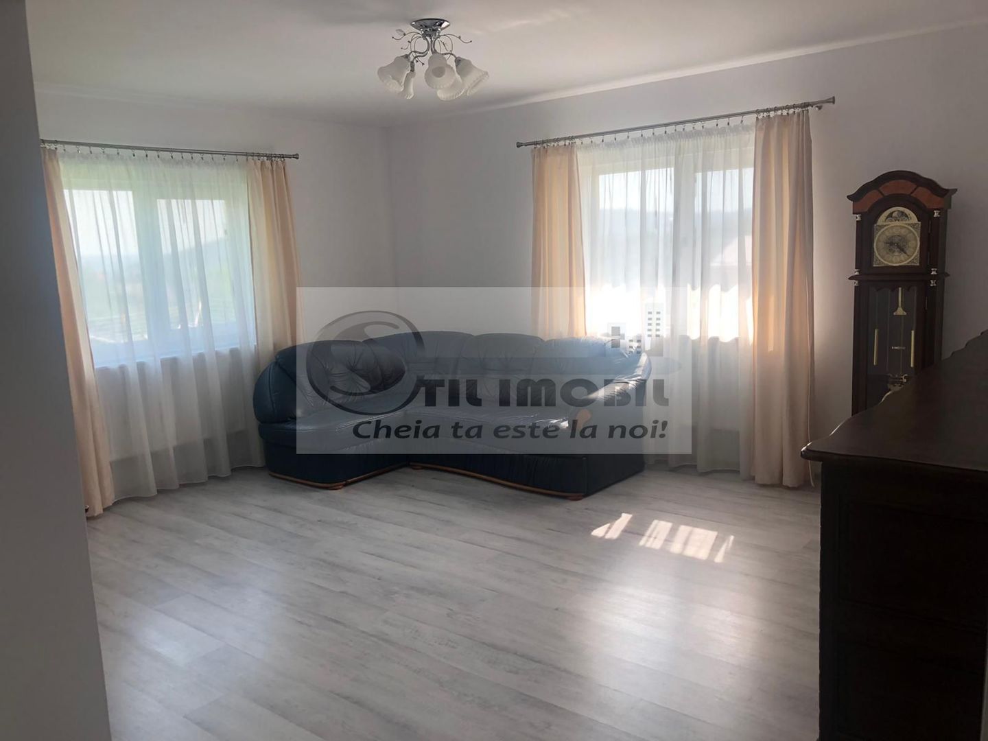 Casă individuală de vânzare - Bucium - 210.000 euro - Poză 4