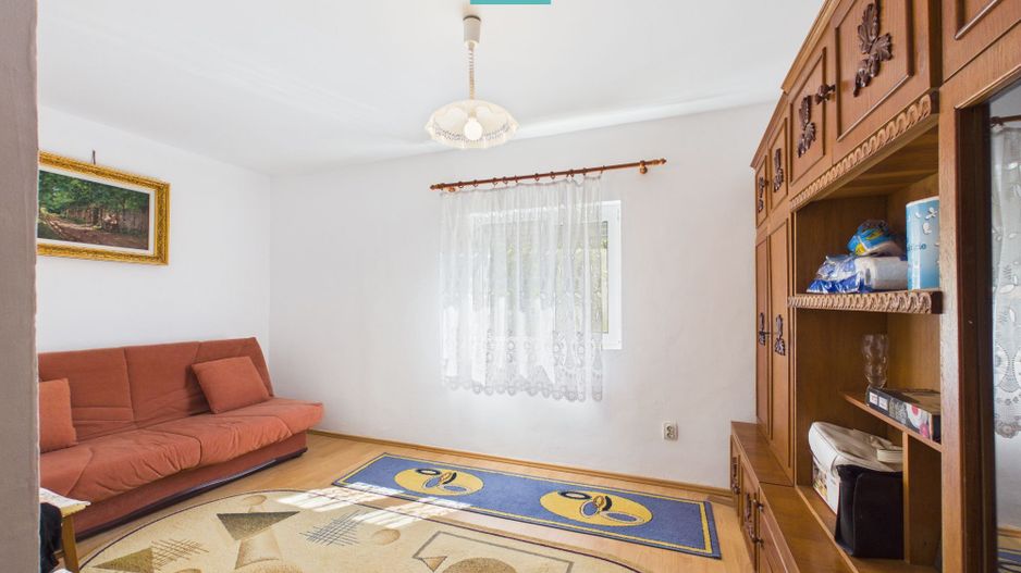 Casă cu teren 2877 mp, orașul Ineu - Poză 3