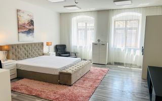 Studio modern  50 mp prima închiriere cu parcare  in zona Centrala - Poză 1