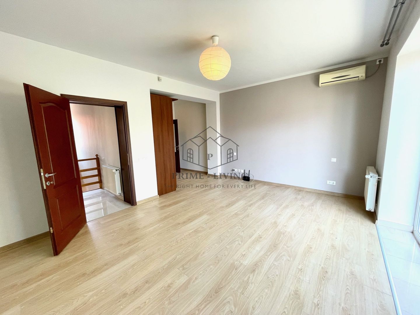 VILA CU 4 DORMITOARE LA INCHIRIERE IN COMPLEX REZIDENTIAL - Poză 16