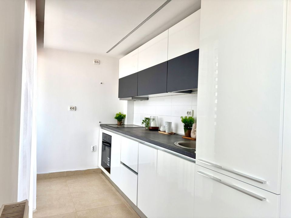 Penthouse pe 2 niveluri l 160 mp utili l terase 75 mp l parcare l B. Z - Poză 2