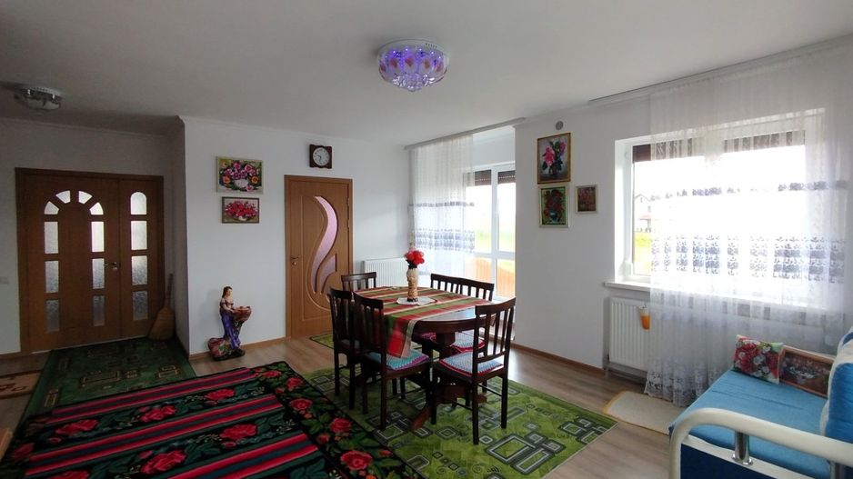 Casă generoasă cu 2 Nivele și confort modern – 10 Ari, Băcioi (sat Frumușica) - Poză 11