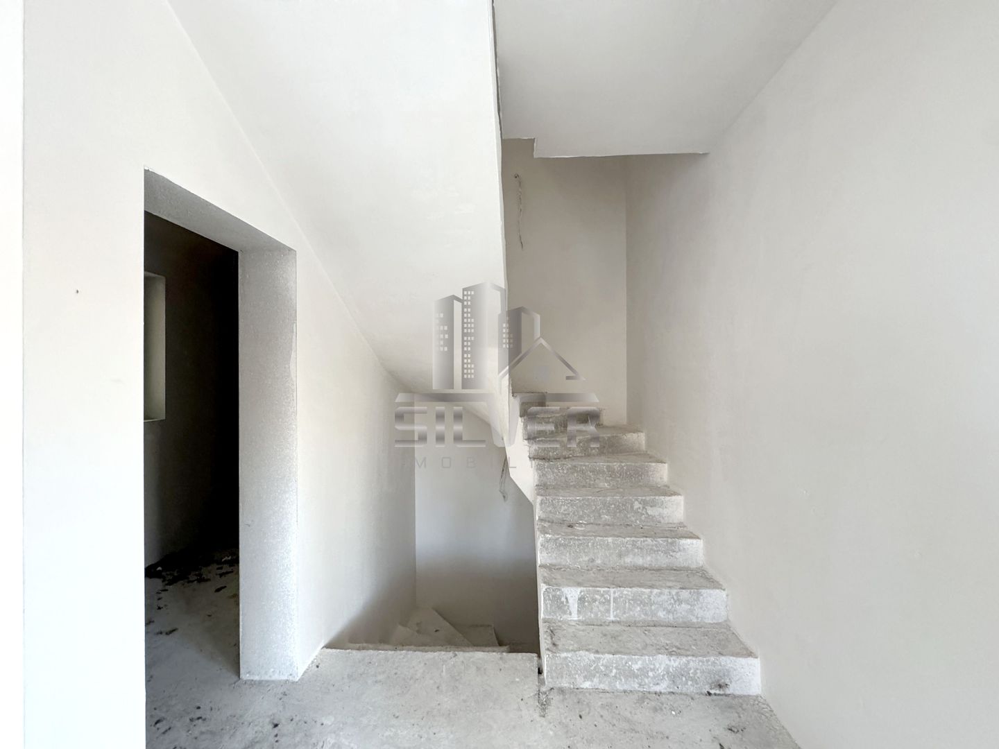 Casa tip duplex/zona strazii Campului. - Poză 16