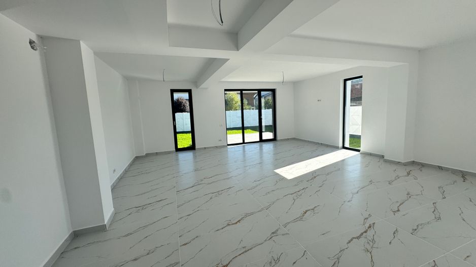 Vila 5 camere Otopeni Central-bucatarie si finisaje incluse - Poză 8