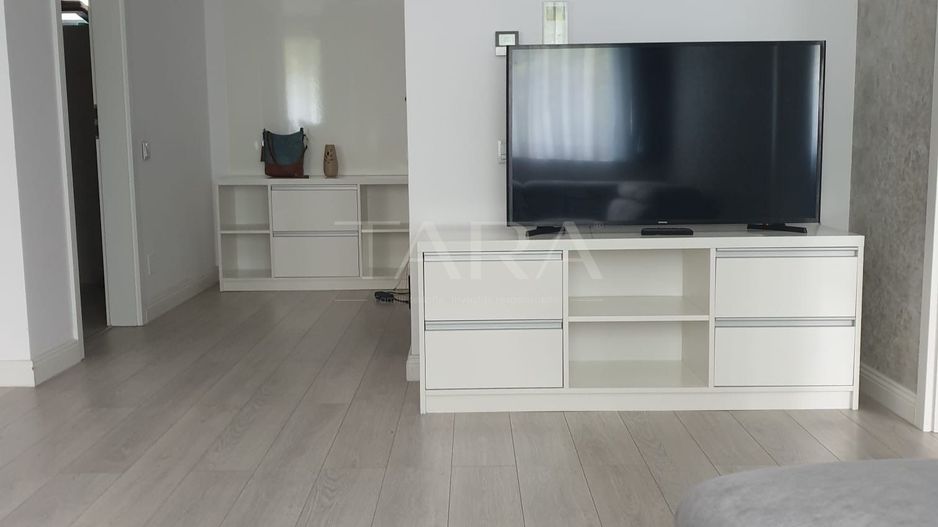Apartament cu 3 camere de inchiriat in zona Semicentrala - Poză 6