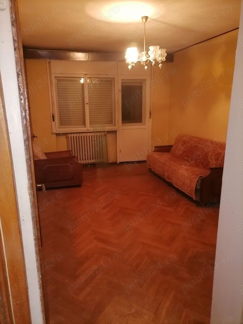 BRASADAS vinde apt 4 camere etaj 4/4 in centru. - Poză 2