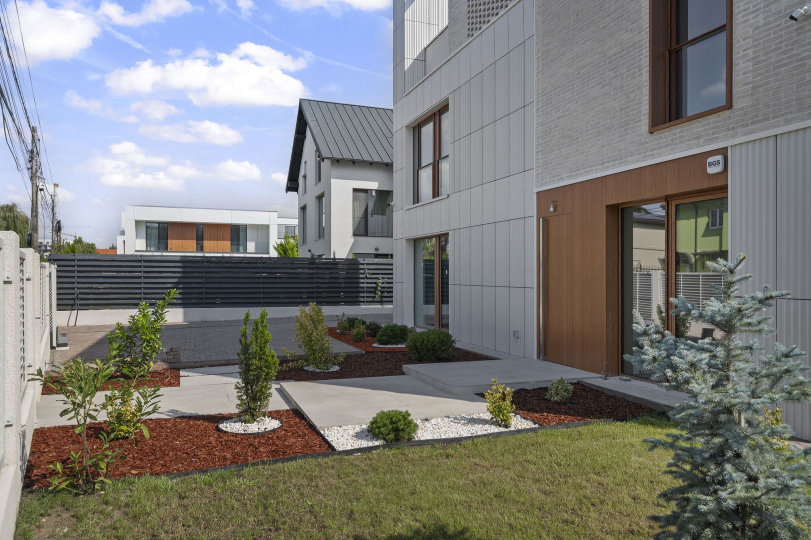 VILA MODERNA PROIECT EXCLUSIVIST ADIACENT IANCU NICOLAE - Poză 1