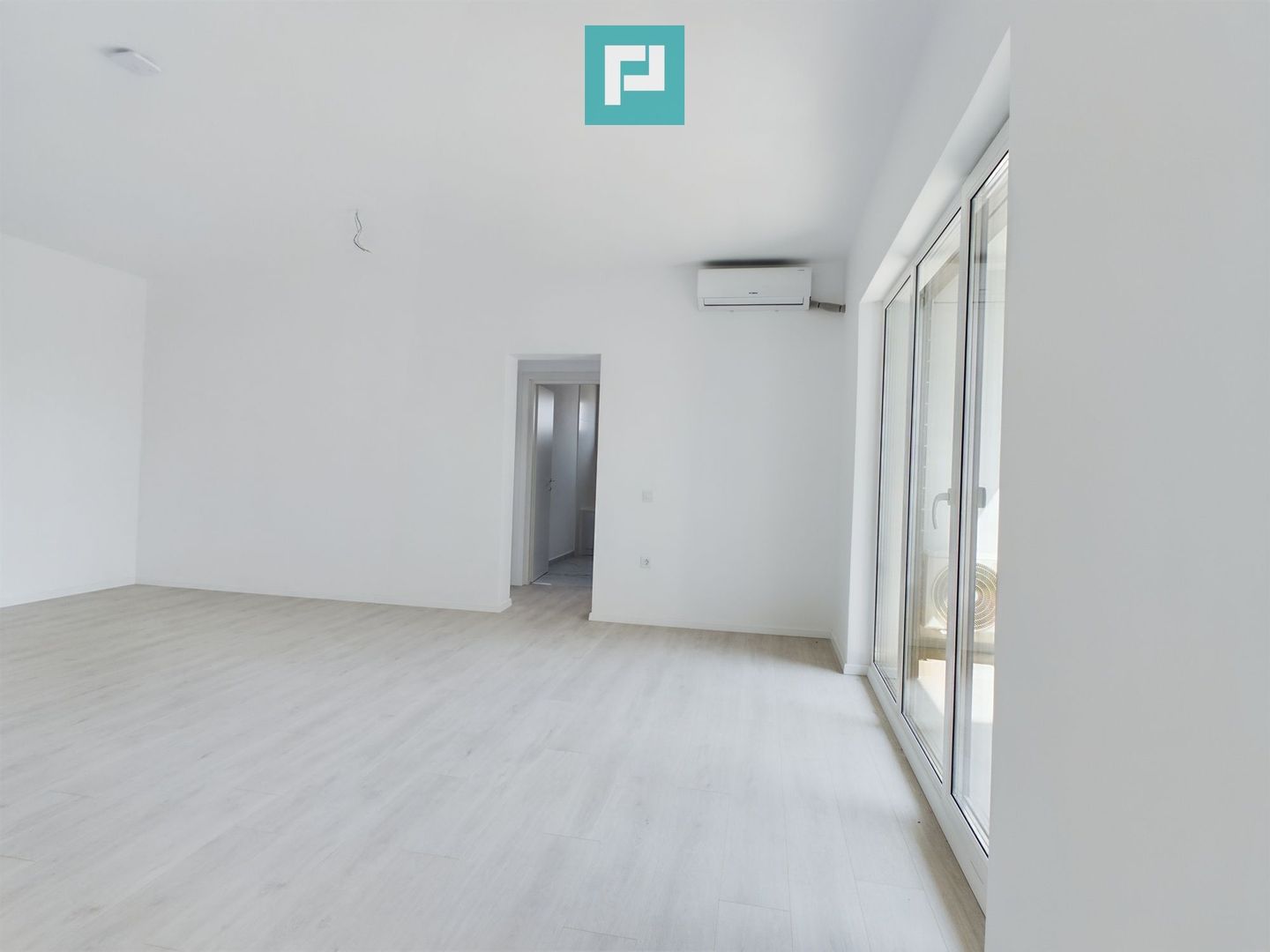 Apartament unicat cu 3 camere în Via Carmina - Poză 5