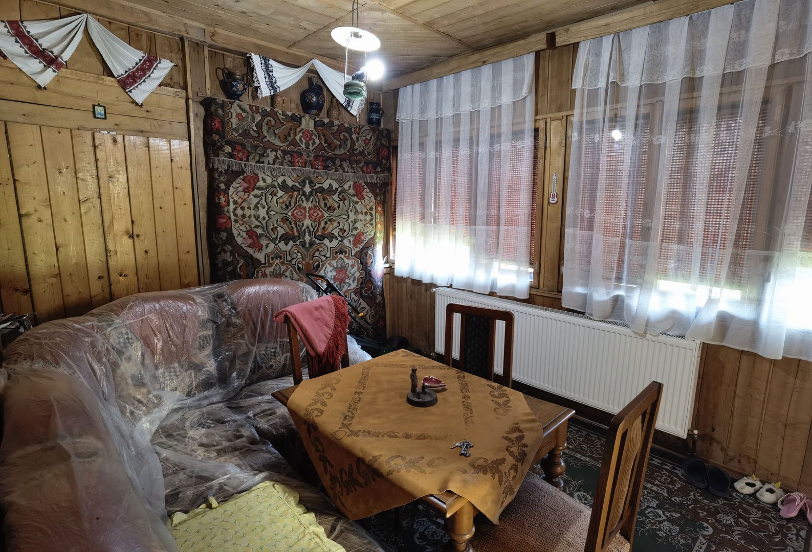 Casa vacanta,investitie  in Gurahont cu teren generos - Poză 16