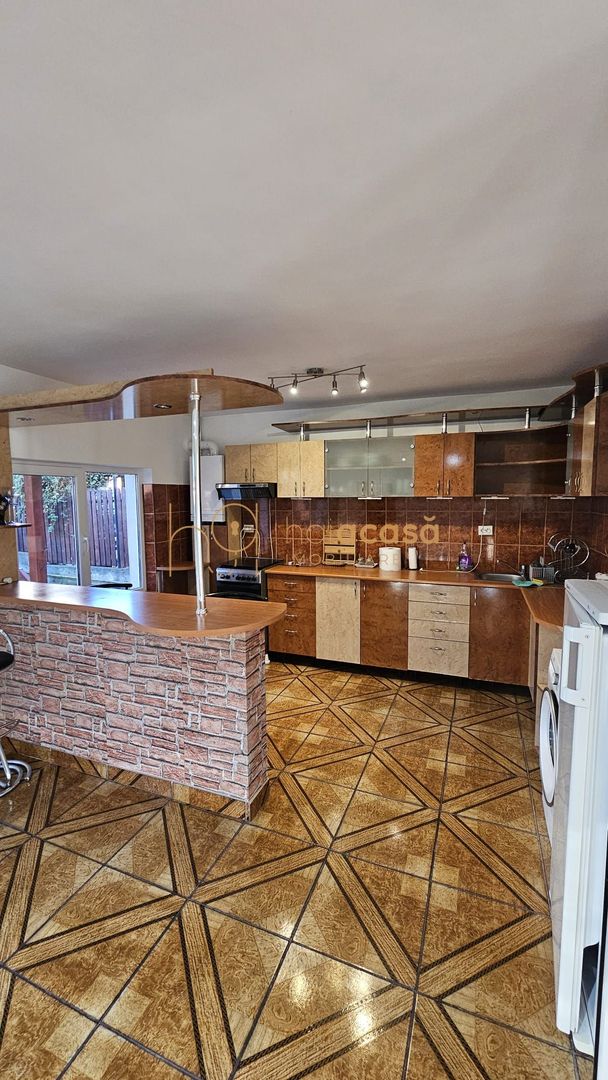 Casă / Vilă cu 8 camere de vânzare în Manastur, Cluj-Napoca - Poză 9