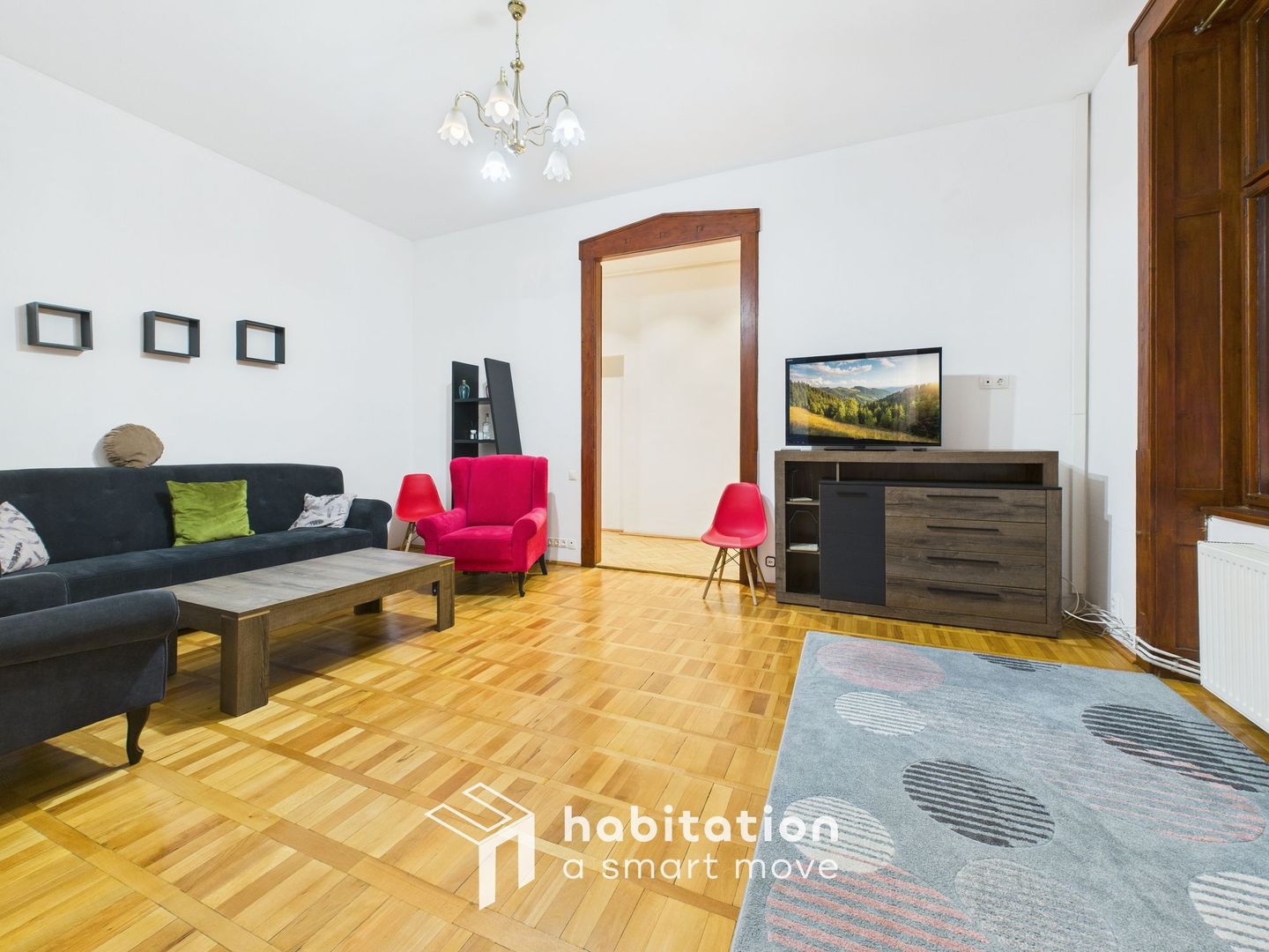 Piața Victoriei - Apartament primitor cu farmec istoric - tur virtual - Poză 2
